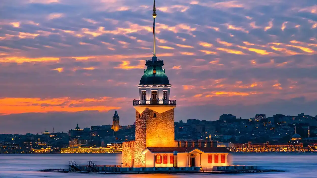 Group photo of CNCF Istanbul community members and organizers